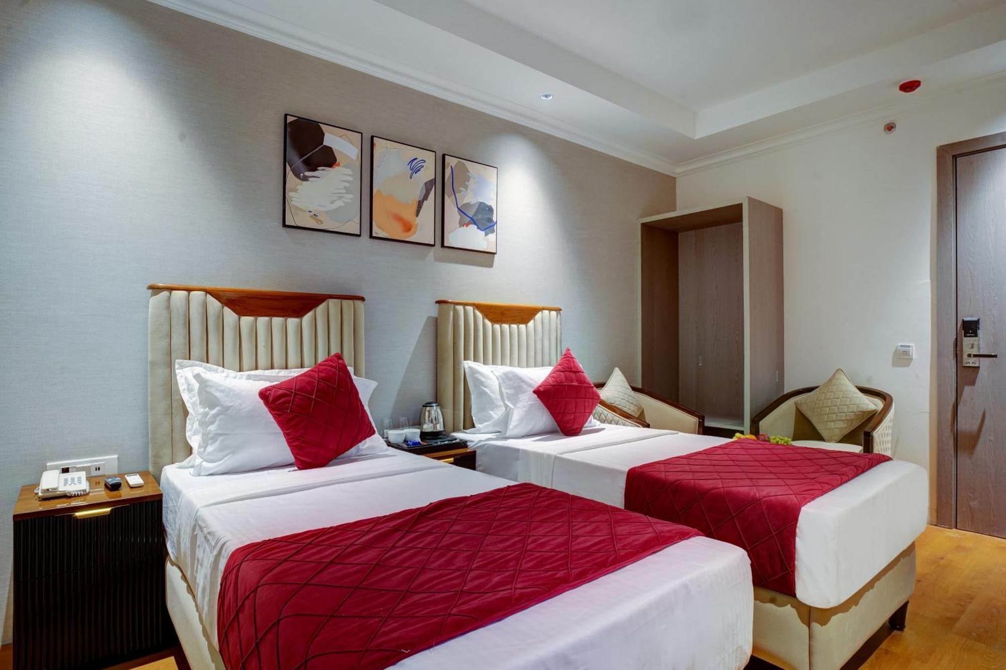 Iva Premium Delhi Airport With Airport Drop Hotel New Delhi Luaran gambar