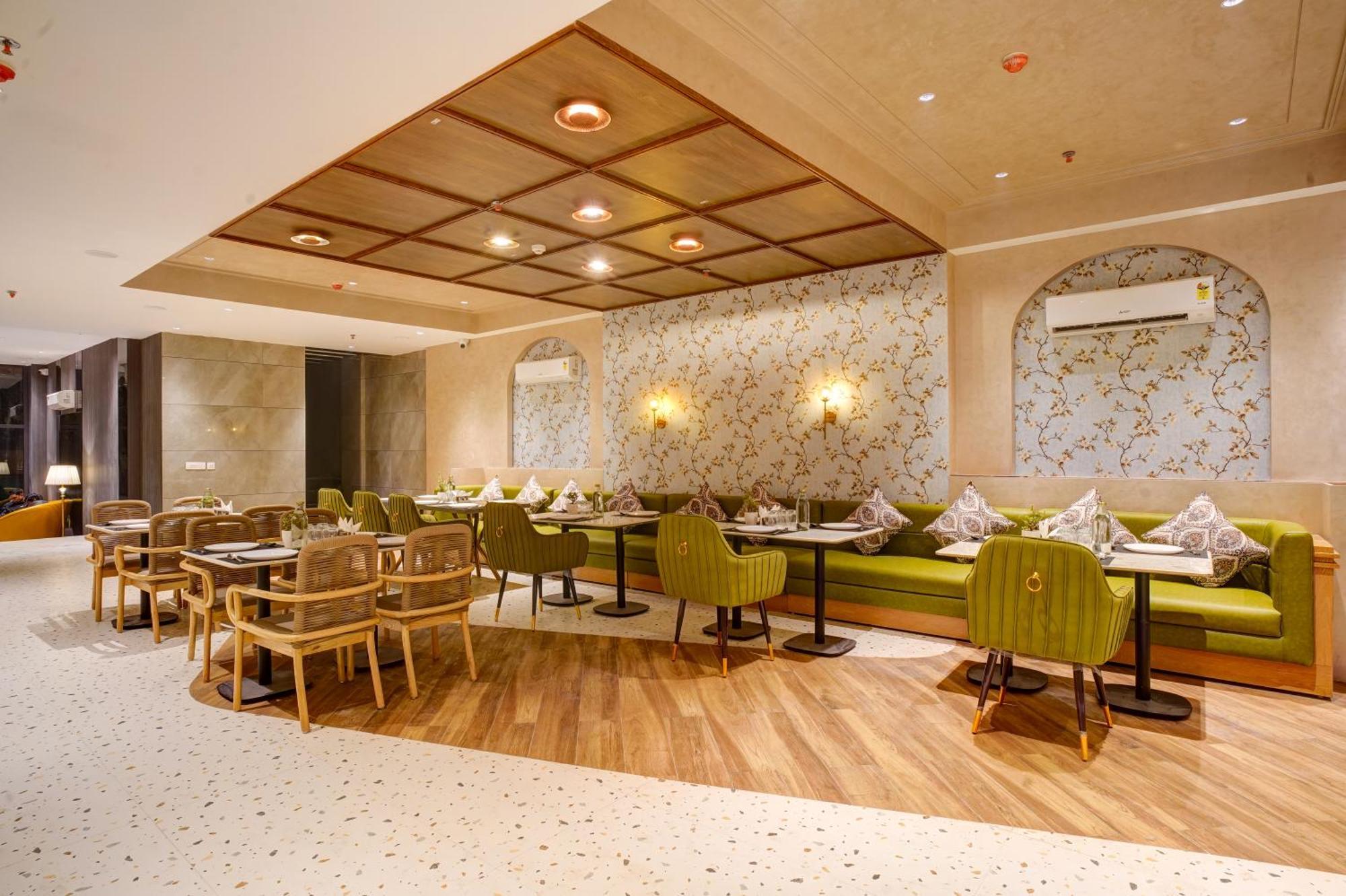 Iva Premium Delhi Airport With Airport Drop Hotel New Delhi Luaran gambar